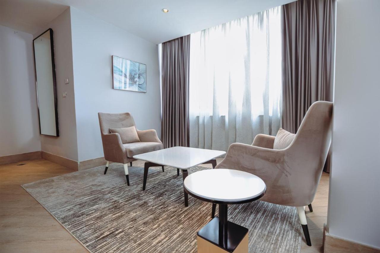 The Row Residential Hotel Αντίς Αμπέμπα Εξωτερικό φωτογραφία