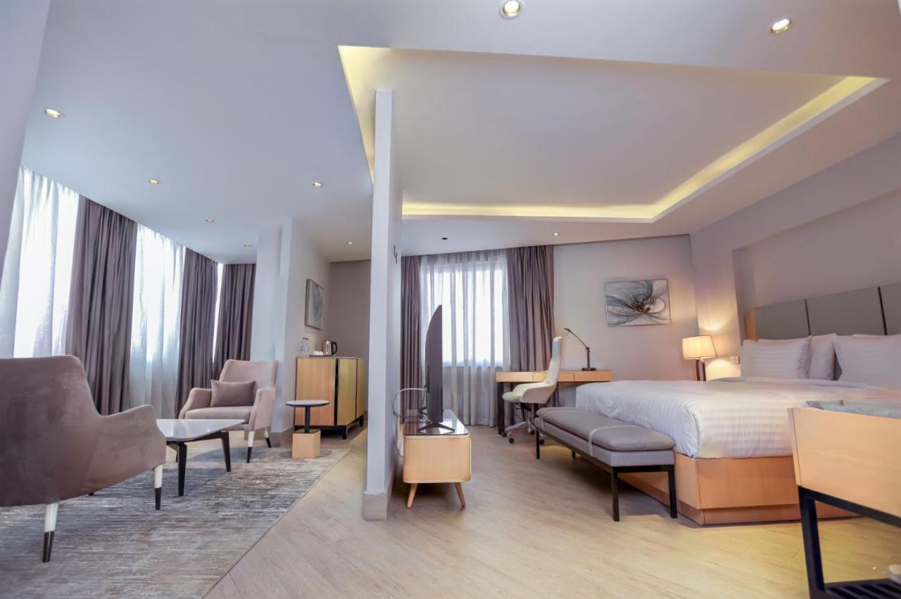 The Row Residential Hotel Αντίς Αμπέμπα Εξωτερικό φωτογραφία
