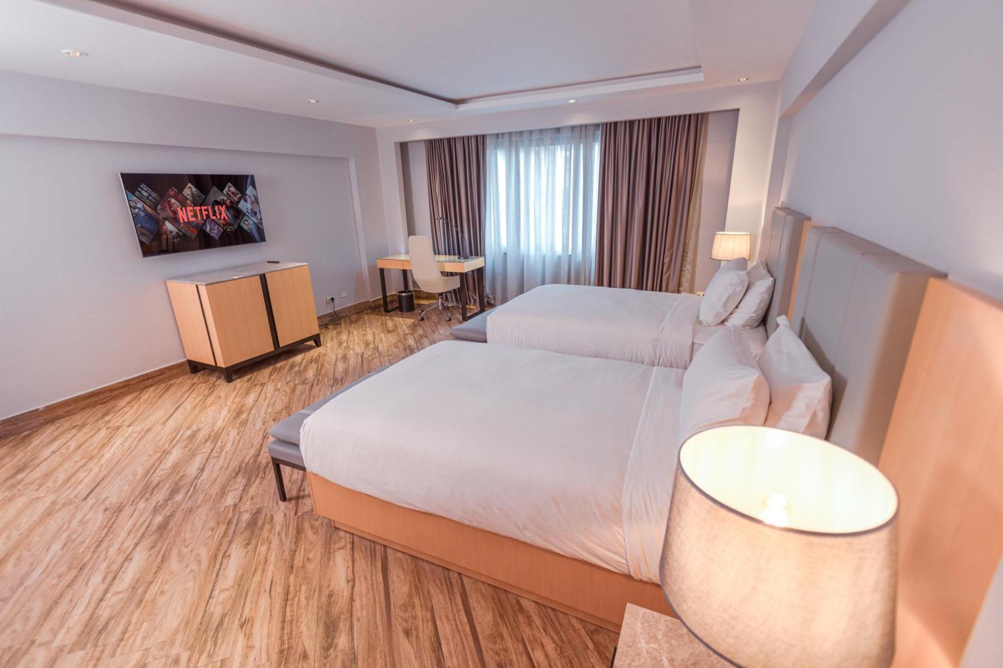 The Row Residential Hotel Αντίς Αμπέμπα Εξωτερικό φωτογραφία