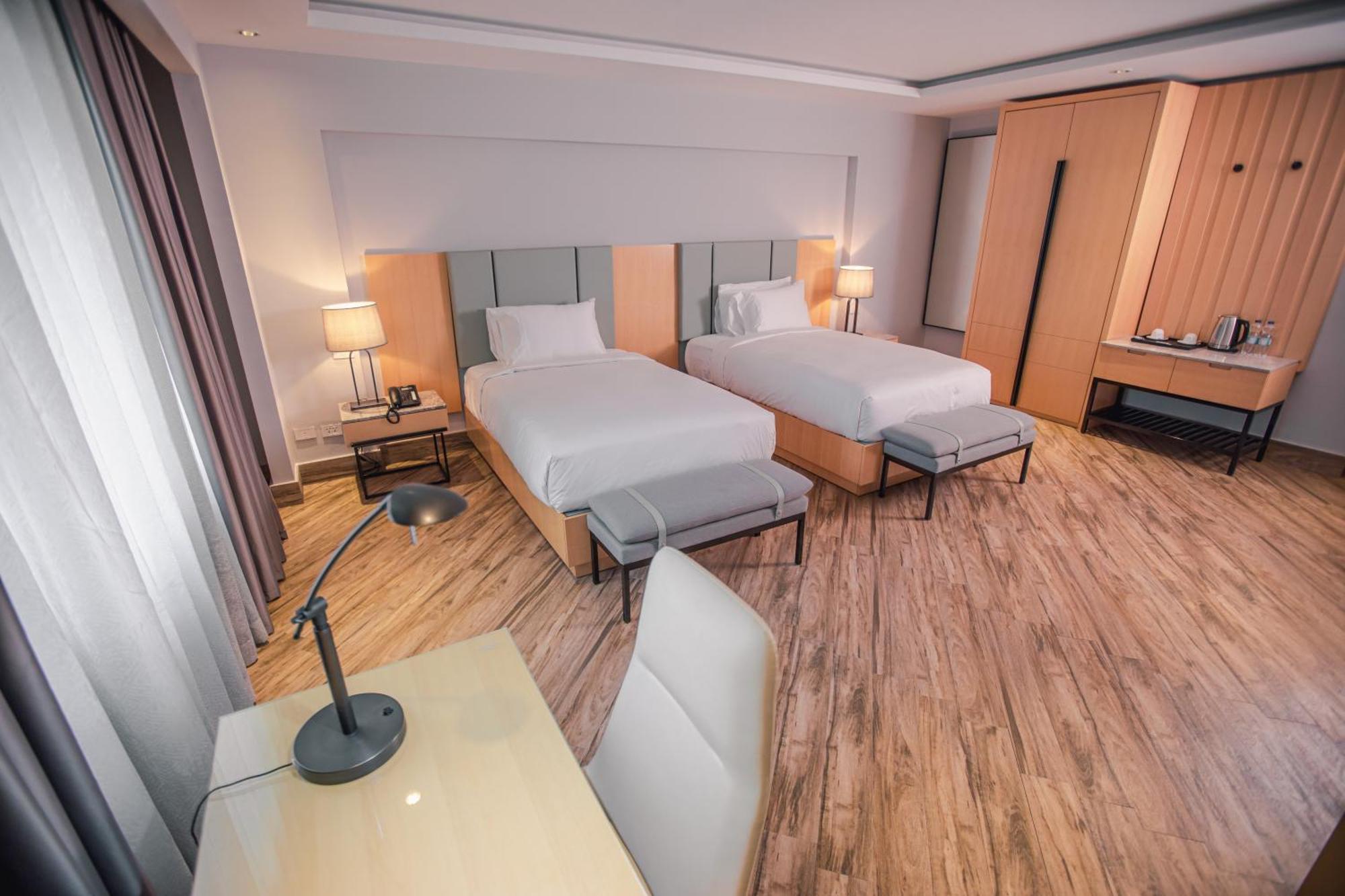 The Row Residential Hotel Αντίς Αμπέμπα Εξωτερικό φωτογραφία
