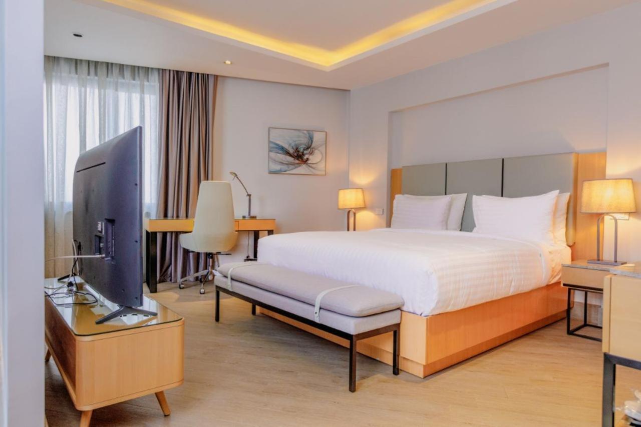 The Row Residential Hotel Αντίς Αμπέμπα Εξωτερικό φωτογραφία
